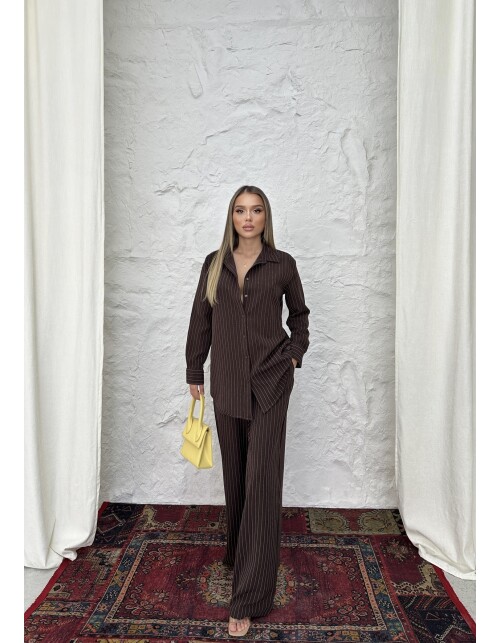 836 - Çizgili Takım