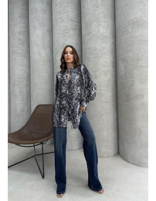 877 - Üç Bağcıklı Saten Gömlek